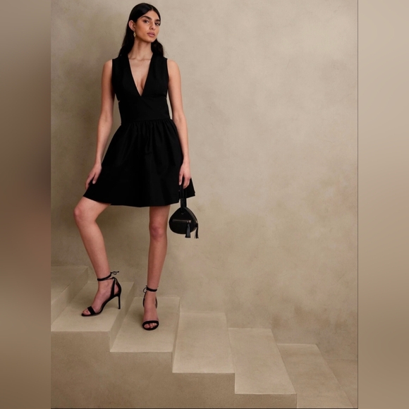 Banana Republic "Anisa" Black Sleeveless Dress - Picture 4 of 8